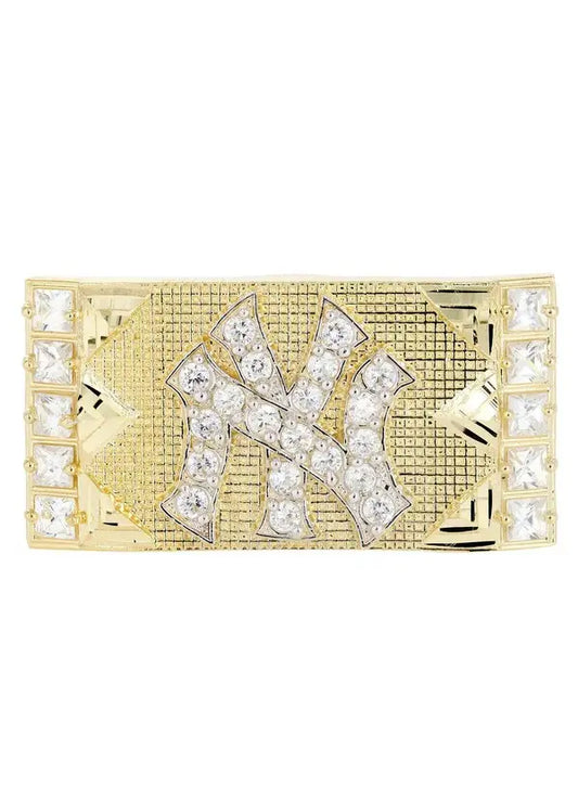 A Guide to Stylish Men’s Pinky Rings in New York by Daniel Jewelry NY